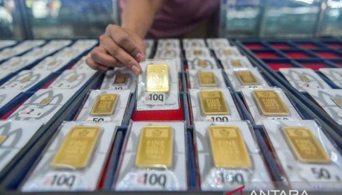 Harga Emas Naik Rp8.000 per Gram, Ini Penyebabnya