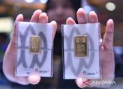 Harga Emas Hari Ini Naik Rp10.000 per Gram