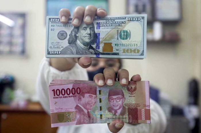 Rupiah Menguat ke Rp15.700 per Dolar AS Hari Ini