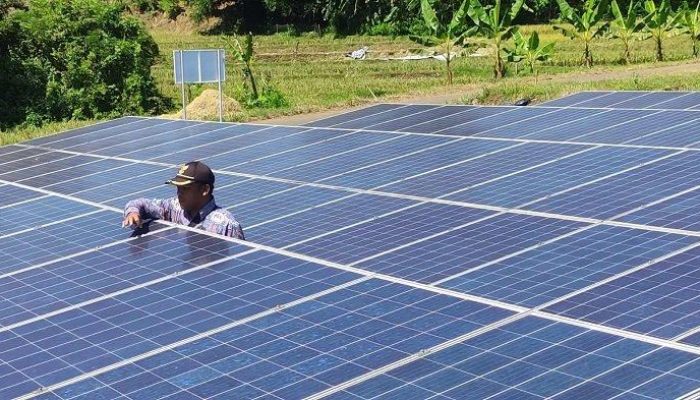 Manfaatkan Energi Surya, Desa Keliki Buktikan Mandiri Energi