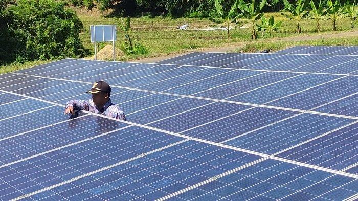 Manfaatkan Energi Surya, Desa Keliki Buktikan Mandiri Energi