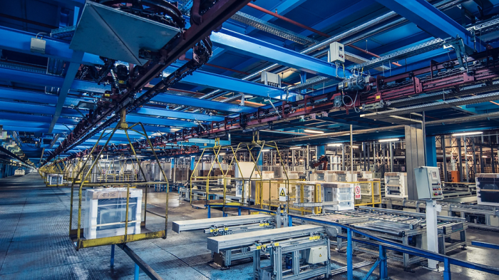 5 Tantangan Industri Manufaktur dan Strategi Solusinya Tantangan Industri Manufaktur di Tengah Digitalisasi
