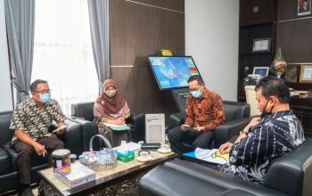 Tambah Retribusi, Solusi Ekonomi NTB dari Mendagri