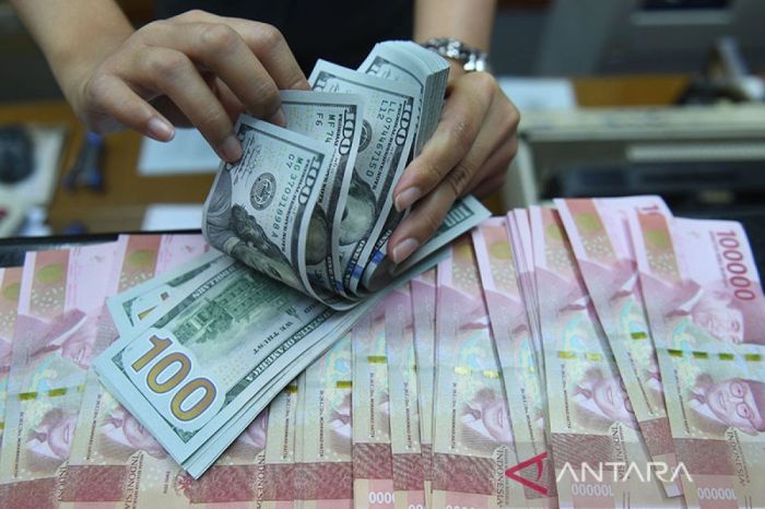 The Fed Isyaratkan Dua Kenaikan Suku Bunga Lagi Tahun Ini Jika Bunga The Fed Turun, Apa Keuntungannya untuk Rupiah?