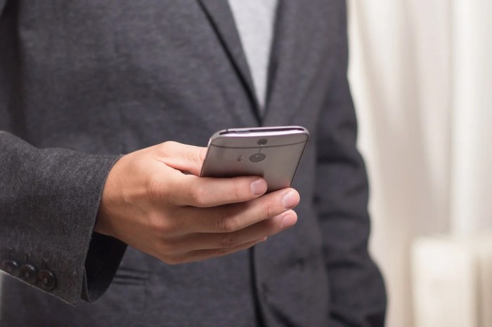 Cara Scan Dokumen Lewat HP Android Yang Praktis Dilakukan | Gadgetren Cara Scan Dokumen Lewat HP Android Yang Praktis Dilakukan | Gadgetren