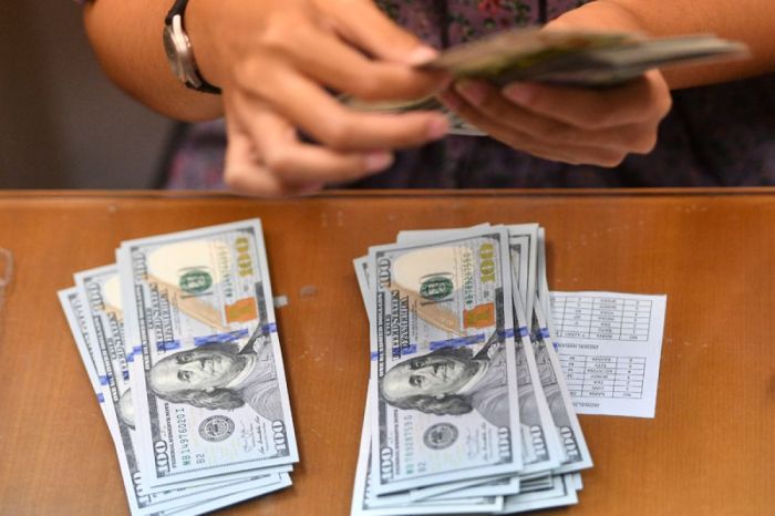 Risiko Fluktuasi Kurs Rupiah, Begini yang Harus Dilakukan Investor ... Investor Ragu Masuk, Rupiah Tertahan di Zona Merah