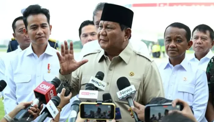 Prabowo Rapat Menteri di Kertanegara Membahas MBG dan Sektor Migas Minggu Malam
