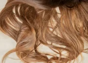 Tanda Awal Rambut Rontok yang Perlu Diwaspadai agar Tidak Semakin Parah