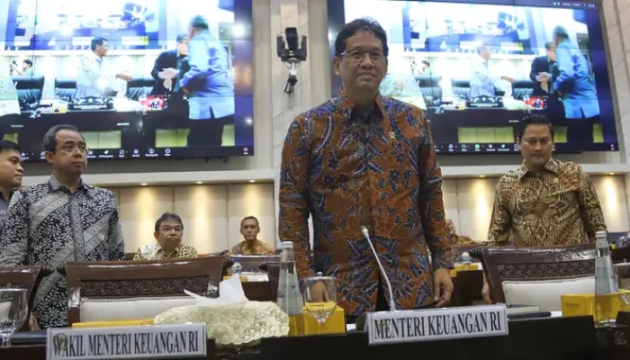 Menkeu Purbaya Ancam Tindak Pegawai Cukai Bermasalah Selain PNS Pajak