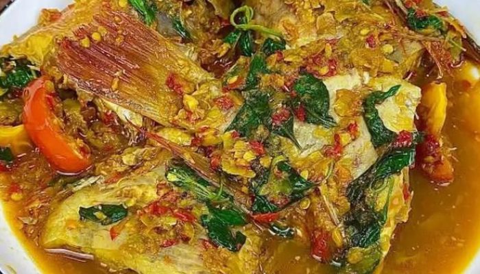 4 Resep Pesmol Ikan Nila Bumbu Kuning Cita Rasa Nusantara yang Menggugah Selera