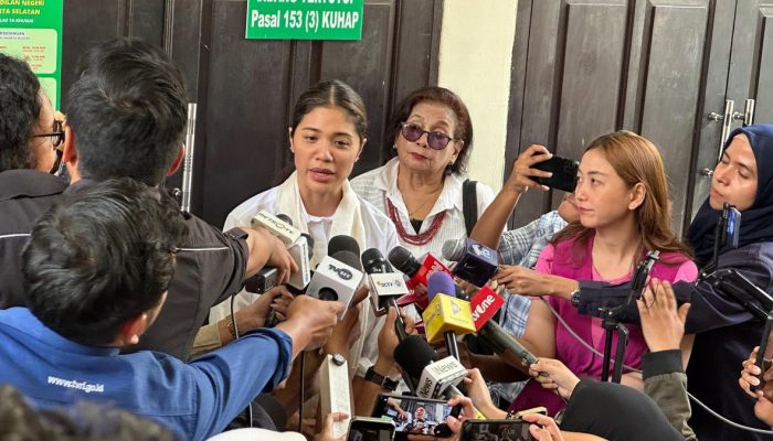 Kekecewaan Istri Usai Praperadilan Status Tersangka Ditolak