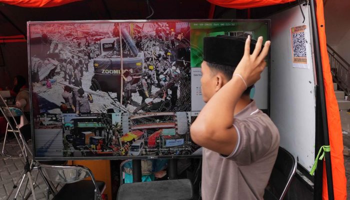 Tim SAR Lanjutkan Pencarian Korban Runtuhan Bangunan Ponpes Al Khoziny Sidoarjo