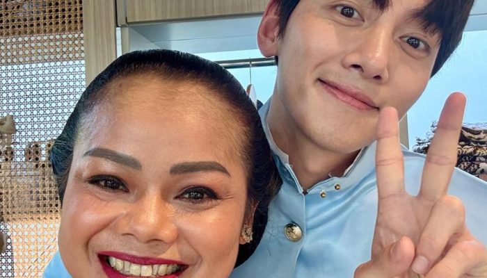 MUA Cerita Syuting Bareng Ji Chang Wook di Yogyakarta dengan Jarik dan Beskap