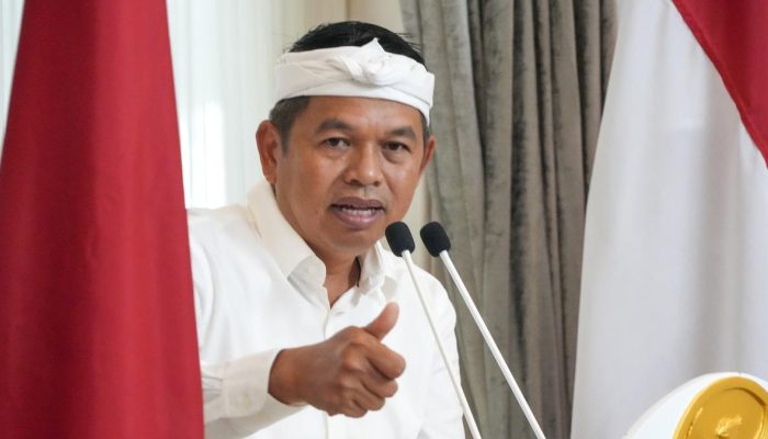 Misteri Awan Busa Hitam di Langit Subang, Tim Dedi Mulyadi Lakukan Investigasi