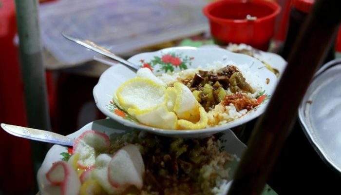 6 Pilihan Tempat Makan Gultik di Jakarta yang Enak di 2025