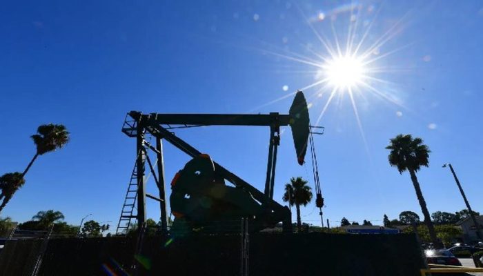 Harga Minyak Global Melonjak Setelah Pelabuhan Rusia Hentikan Ekspor