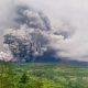 Aktivitas Vulkanik Gunung Semeru Meningkat saat Hujan Menurut Penjelasan Pakar