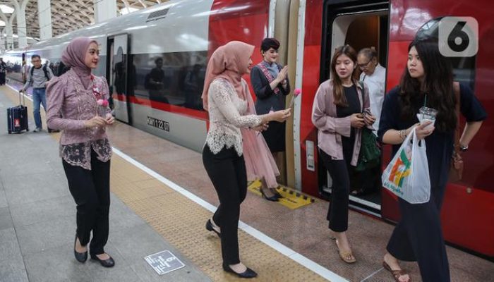 Prabowo Akan Tanggung Jawab Utang? Penjelasan Menko Airlangga Terkait Whoosh