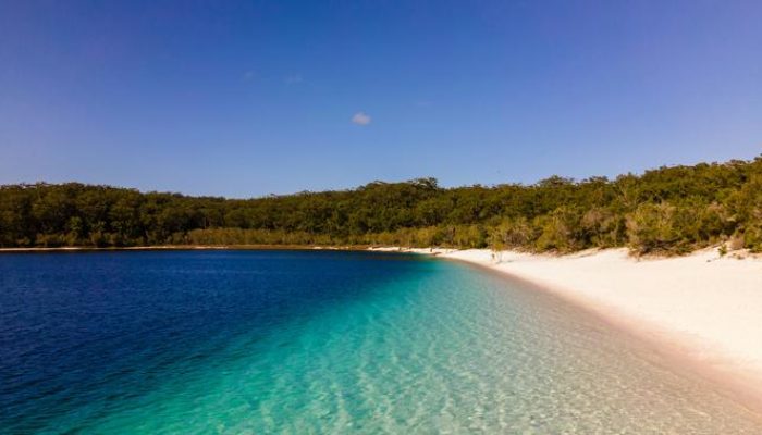 Influencer Perjalanan Didenda Rp 9 Juta karena Nyalakan Api Sembarangan di Pulau Pasir Terbesar