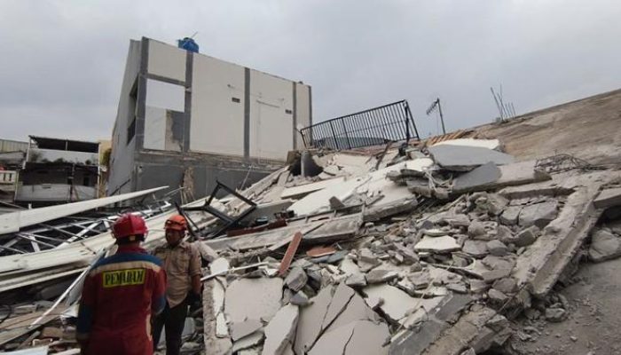 Polisi Menyelidiki Bangunan Terbengkalai di Koja Jakarta Utara