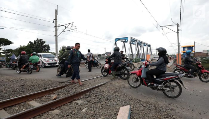 Puncak Arus Balik Nataru, Waspadai Kecelakaan di Pelintasan Kereta