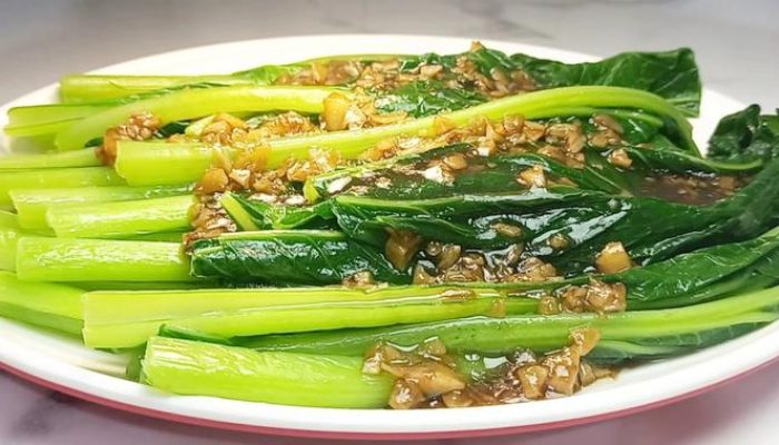 5 Resep Sawi Hijau Bawang Putih Praktis dan Anti Lembek ala Resto Hong Kong