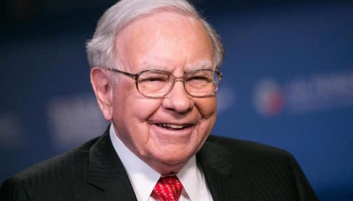 Warren Buffett Mundur Setelah 60 Tahun dengan Cuan 6 Juta Persen